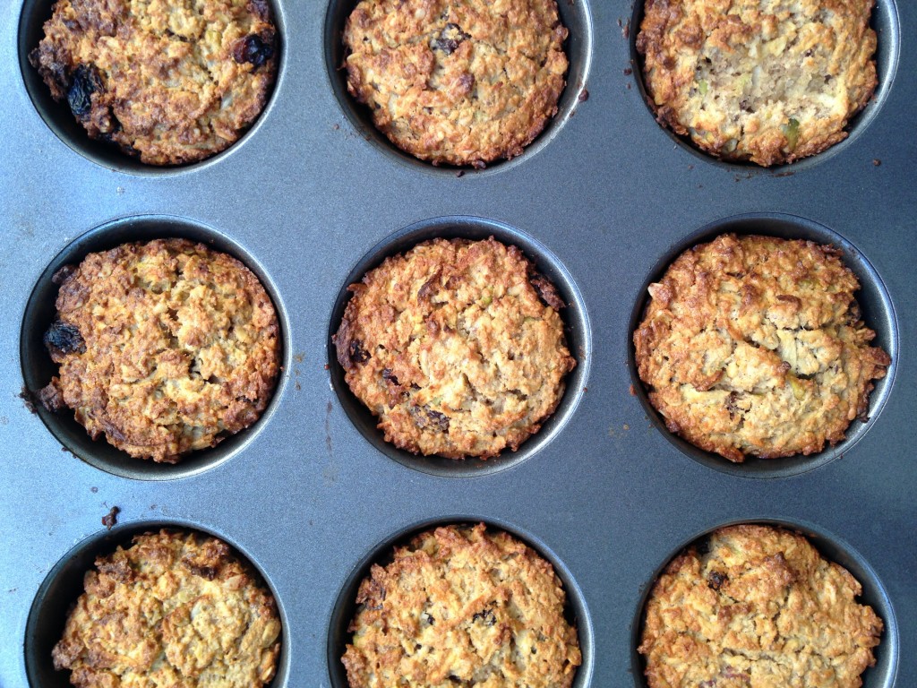 Healthy apple muffins