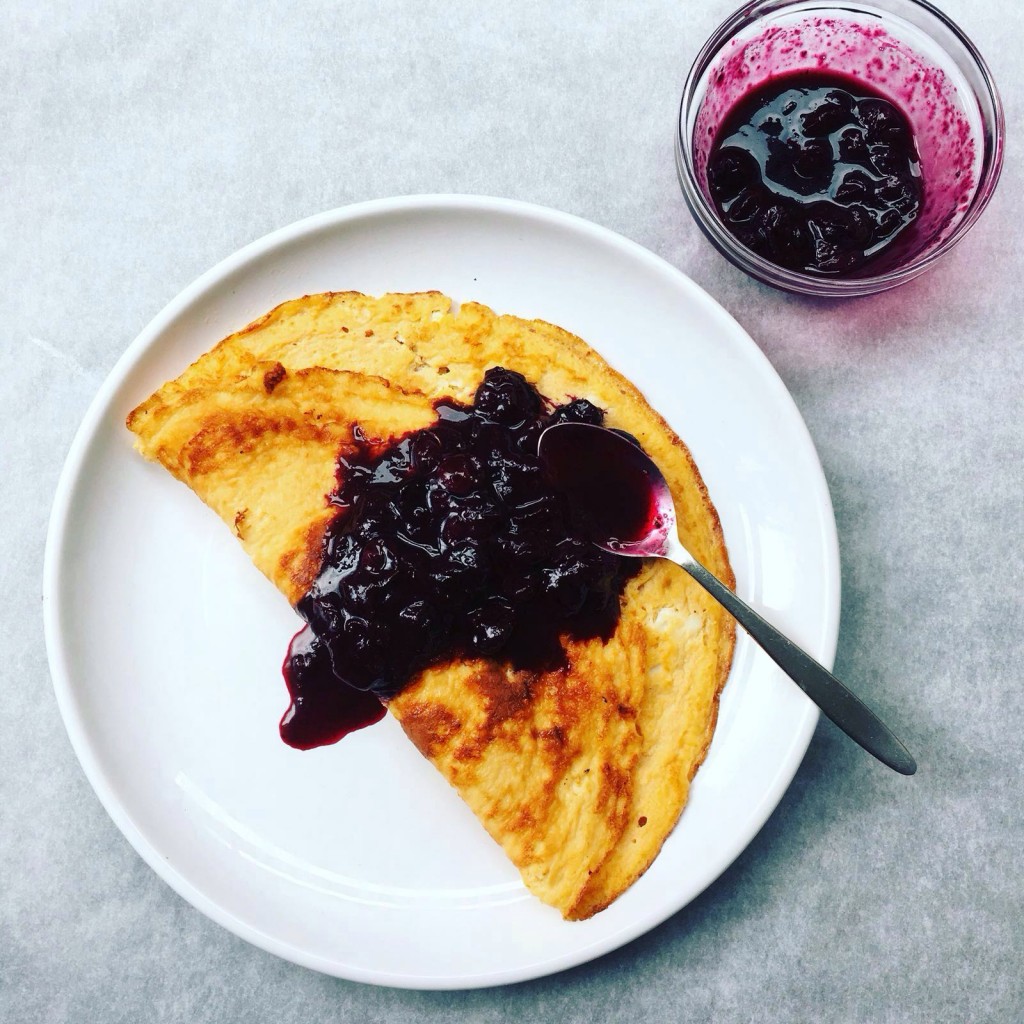 Sweet blueberry omelette recipe