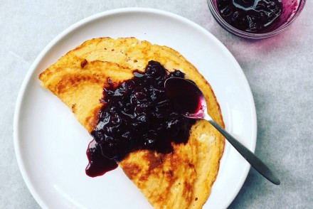 Sweet blueberry omelette recipe