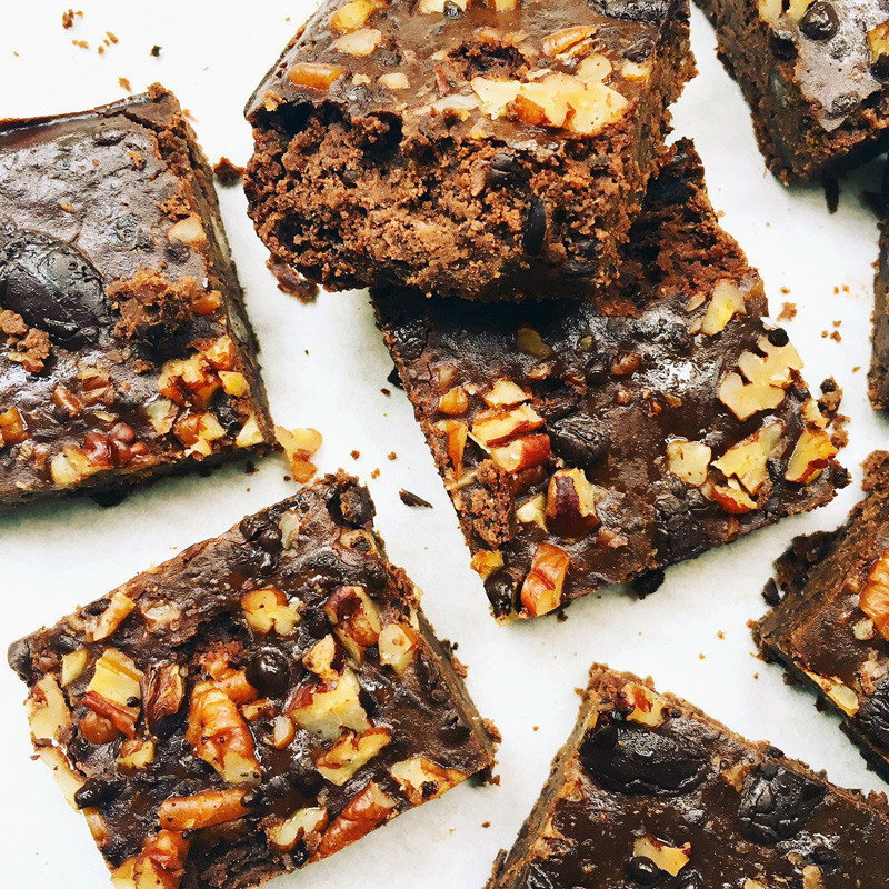 Black bean and pecan brownies recipe