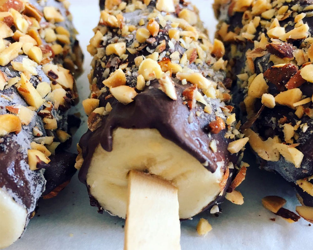 Frozen chocolate banana lolly recipe