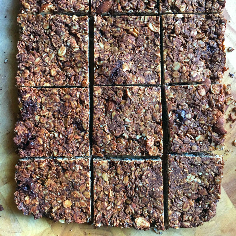 Chocolate and peanut butter oat bar recipe