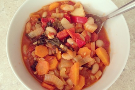 Sweet potato, bean and kale stew