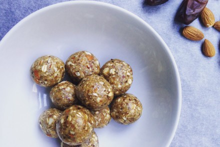 Date and almond energy balls